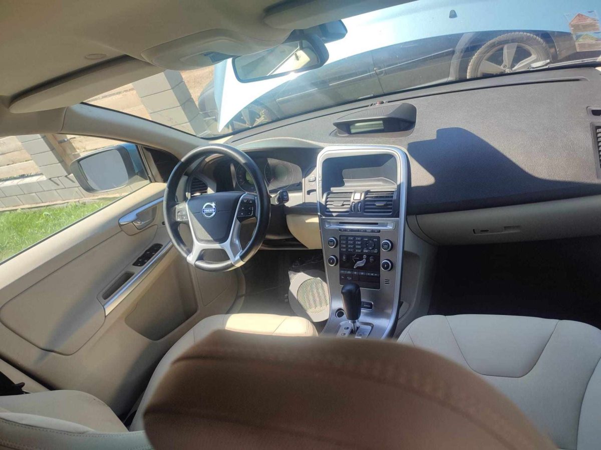 curatare cu aburi tapiterie interior auto