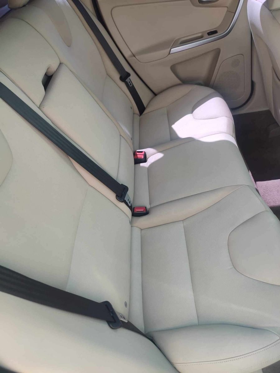 curatare mocheta auto tapiterie interior curatatorie spalatorie